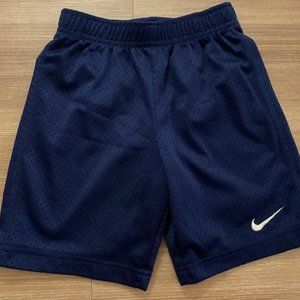 NIKE BOYS ATHLETIC ELASTIC WASIT PULL ON SHORTS